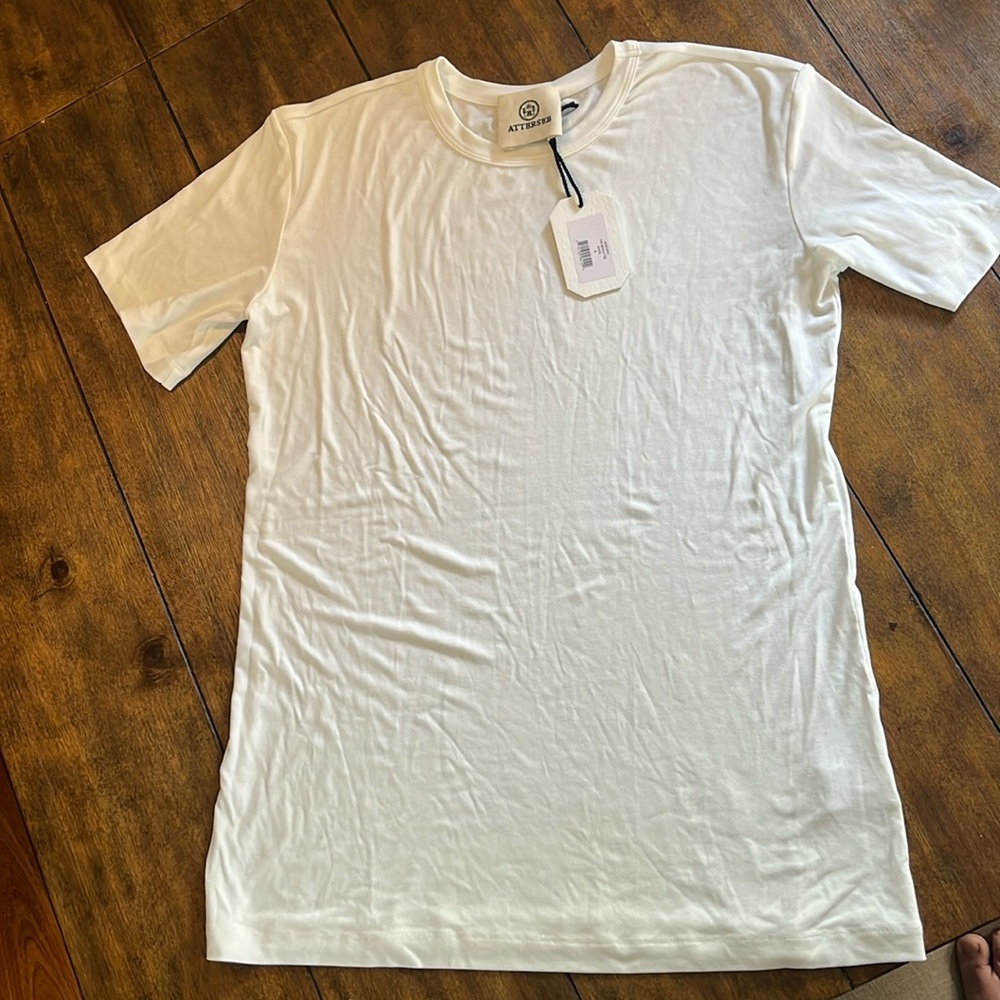 ATTERSEE Beach Tee. NWT. White.